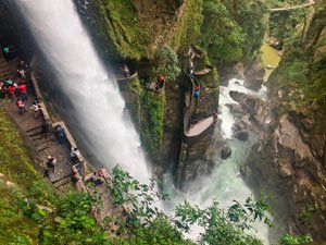 Baños de Agua Santa de Ecuador, el paraíso donde nunca te aburrirás
