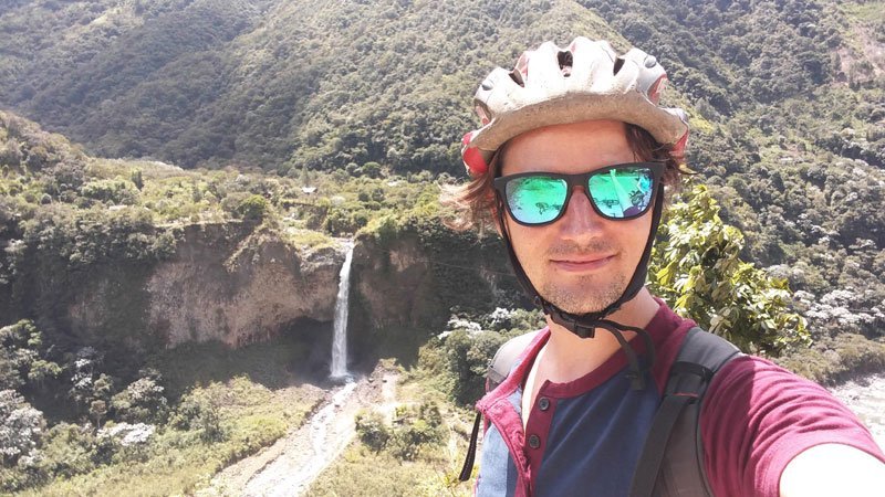 La ruta de las cascadas en bicicleta en Baños de Ambato, Ecuador