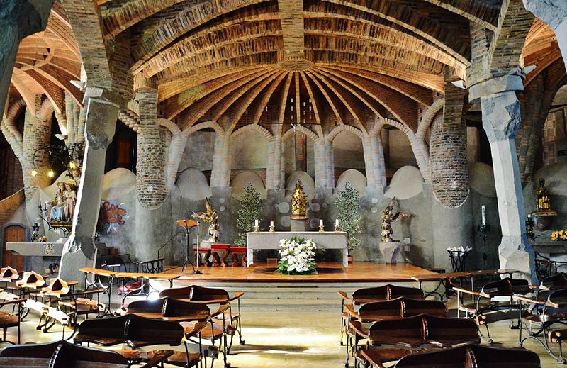 Cripta de la Colonia Güell de Gaudí