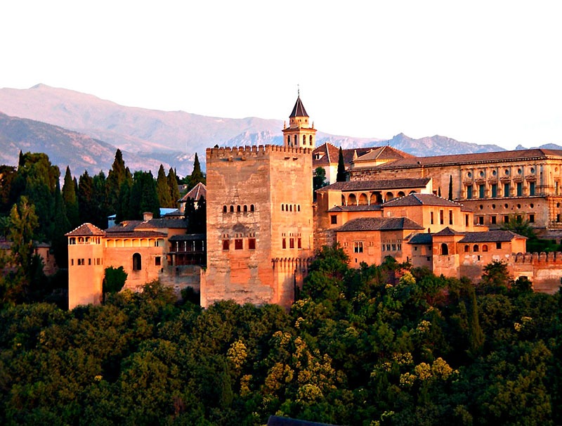 Extraño de España la Alhambra de Granada